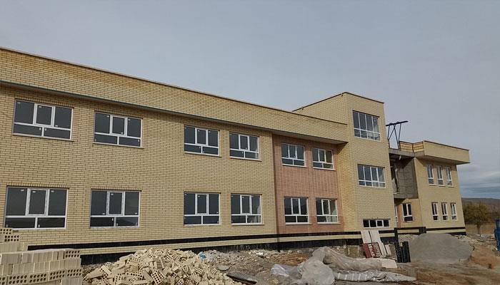 مدرسه ۹ کلاسه آلونی